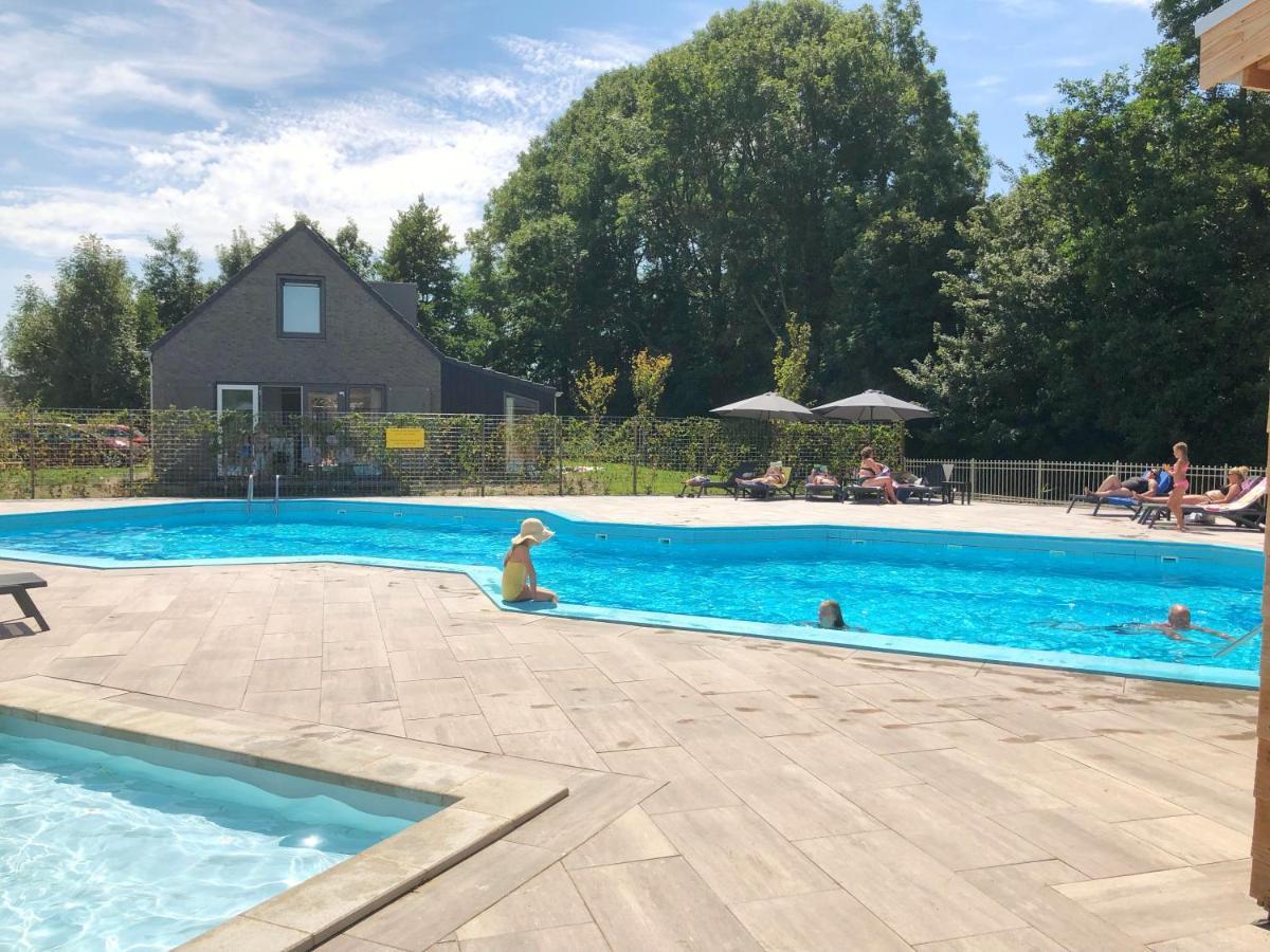 Chalet 2A Op Recreatiepark De Wielen シント・マールテン エクステリア 写真